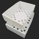 当前图片：PP hollow sheet boxes loaded with fresh seafood for cold chain transport